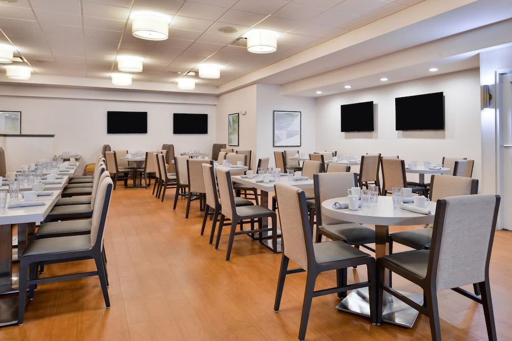 Holiday Inn Hotel & Suites Rochester - Marketplace By Ihg Εξωτερικό φωτογραφία